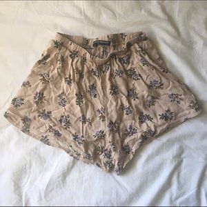 **RARE** Brandy Melville Eve's