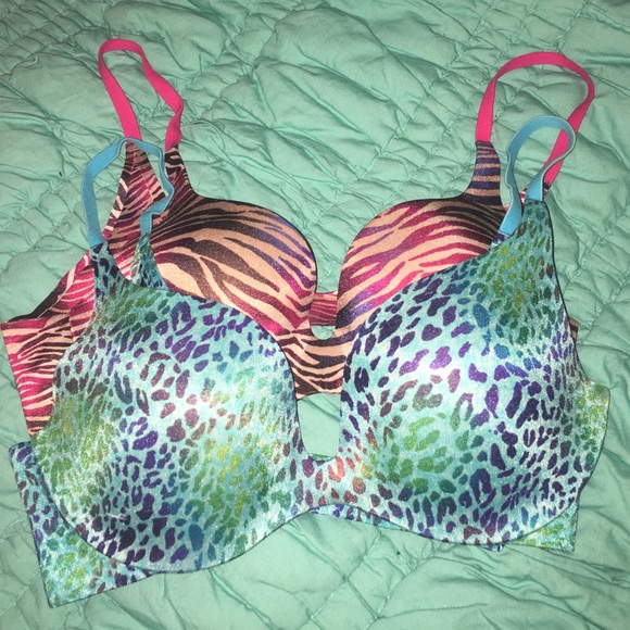 Victoria Secret seamless bra bundle - Picture 1 of 4