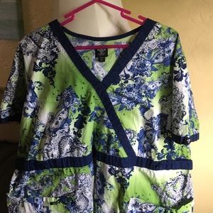 3XL scrub top