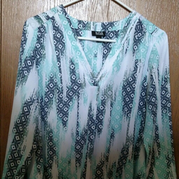 a.n.a size medium top