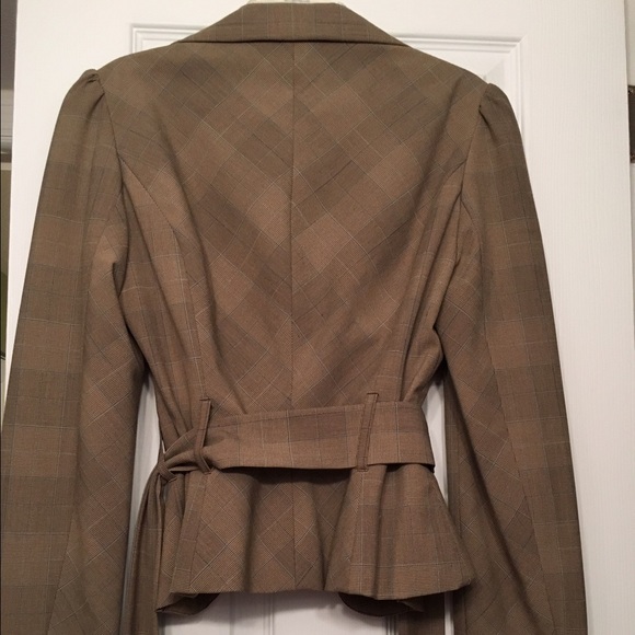 ARDEN B. Jacket. Expensive, well made and chic - Picture 3 of 4