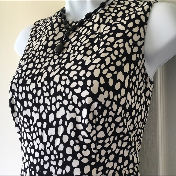 Ann Taylor Black White Peplum Shift Dress 2P 2 XS - Picture 3 of 4