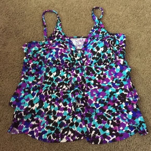 24 w tankini top