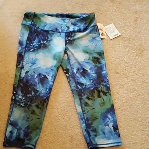 Athleta bloom chaturanga capri