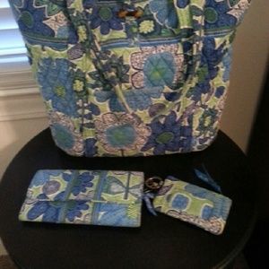 Vera Bradley tote purse, wallet and coin pouch