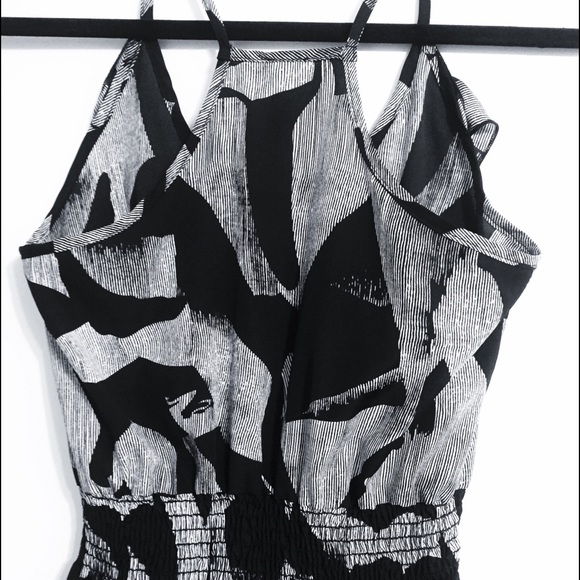 Abstract Print Dress - Picture 3 of 4