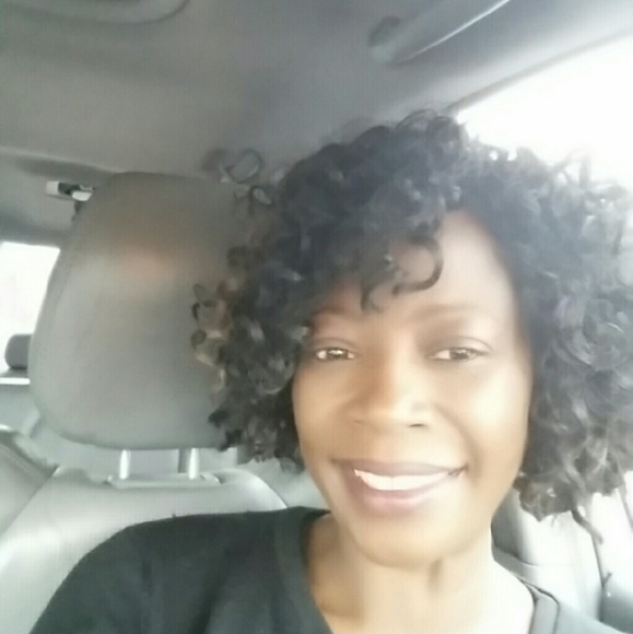 Meet your Posher, Annette