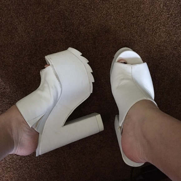 YRU rave/club heels!