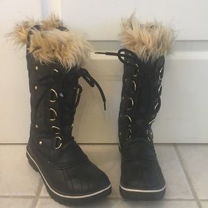 Sorel Tofino boot black. Size 6.
