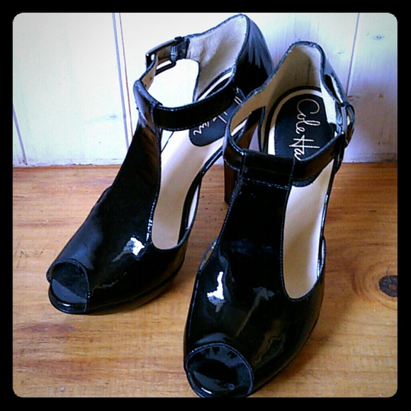 Cole Hann black patent high heeled open toe pumps