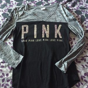 VS v-neck long sleeve shirt