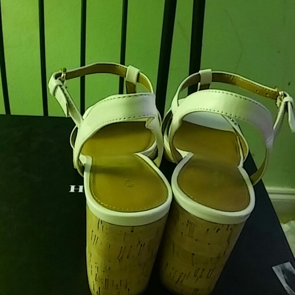 Heels - Picture 3 of 3