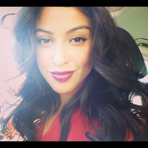 Meet your Posher, Karina