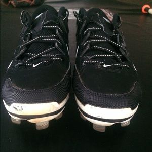 Nike softball cleats 7.5