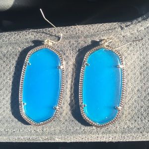 Rare azure Danielles