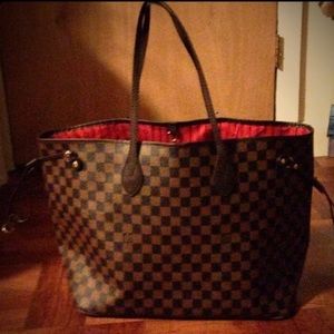 Louis Vuitton MM Neverfull