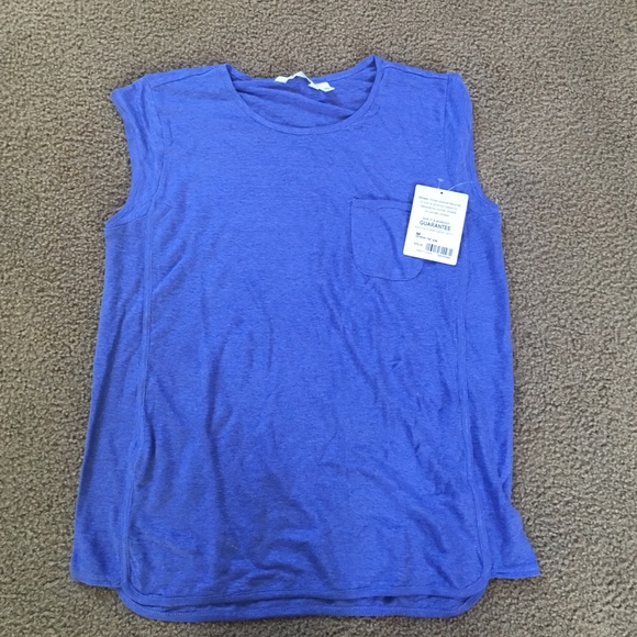 athleta shirt