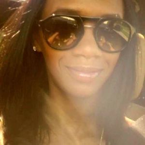 Meet your Posher, Dahlia