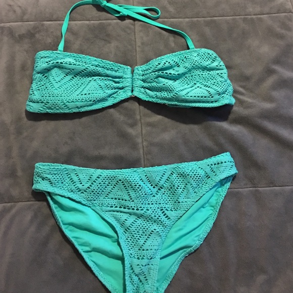 Wet Seal mint bikini (top and bottom) - Picture 1 of 3