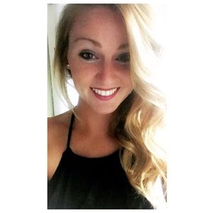 Meet your Posher, Jillian