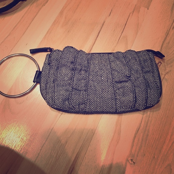 Ruffle wristlet
