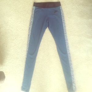 Teal and patterned Nike leggings