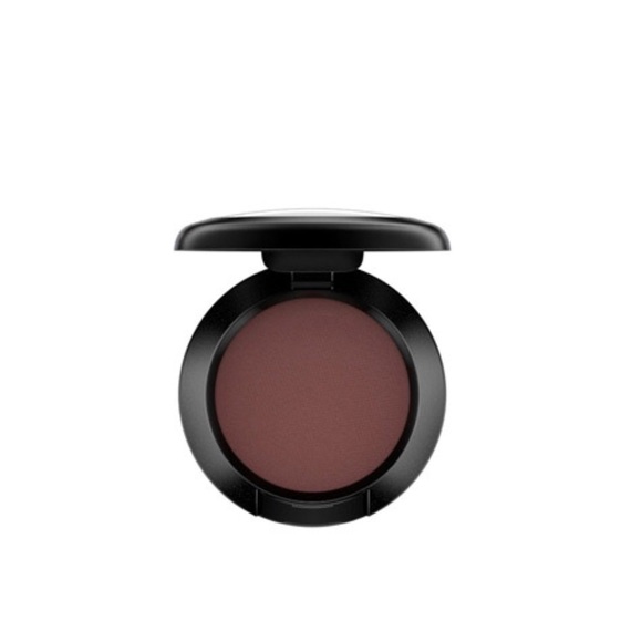 Embark matte eye shadow Mac Cosmetics