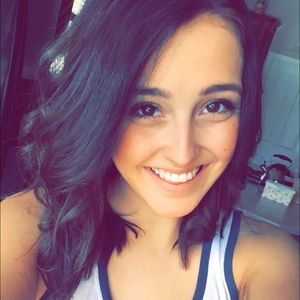 Meet your Posher, Hannah