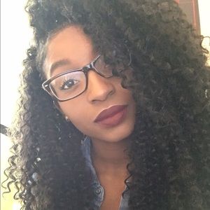 Meet your Posher, Shaina