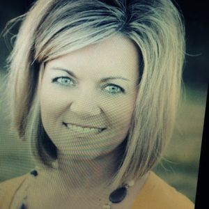 Meet your Posher, Becky