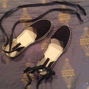 Adorable strap up sandals
