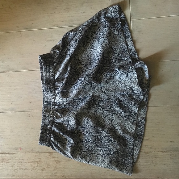 Snake skin flowy shorts