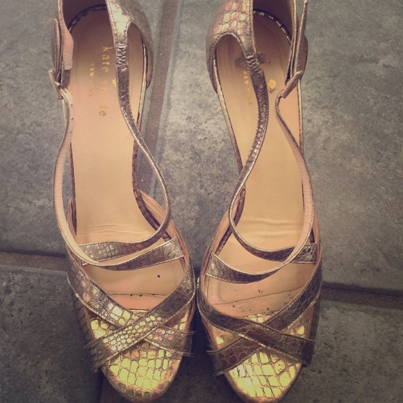 Kate Spade gold heels size 9