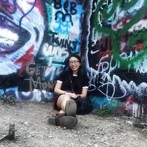 Meet your Posher, Jenny