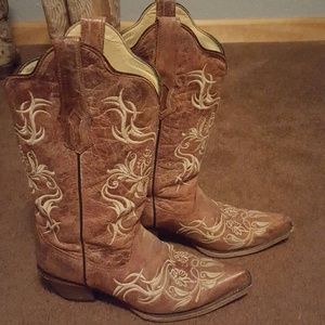 Corral boots ON HOLD!!!!