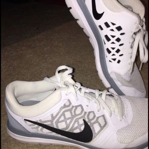 Women's Nike Running Shoes.... Mint Condition