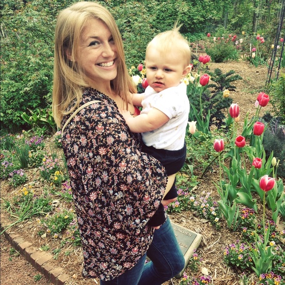 Amanda Rollison - Picture 3 of 4