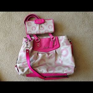 Coach purse & matching wallet.