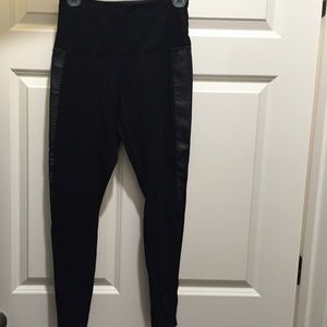 Leggings with faux leather sides