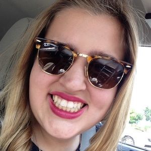 Meet your Posher, Paige