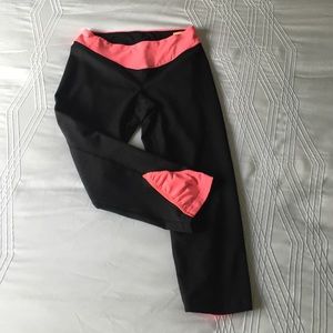 💕LUCY CAPRI PANTS💕