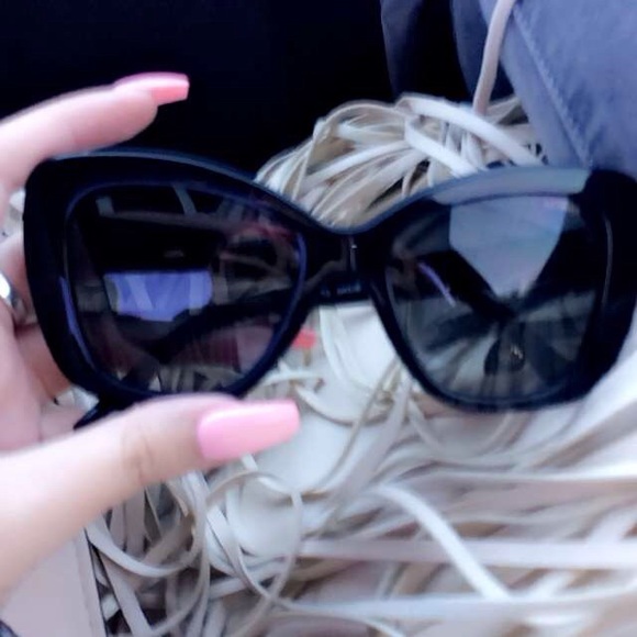 Authentic Versace sunglasses - Picture 1 of 1