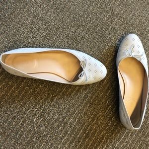 Light gray leather JCrew flats size 9.