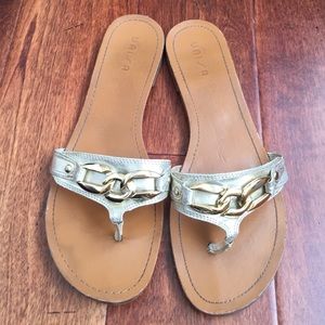 Buckle sandals