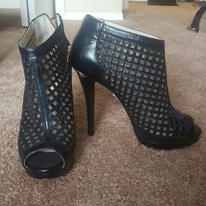 Michael Kors back heels