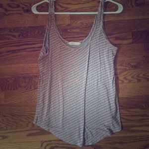 Gray tank top