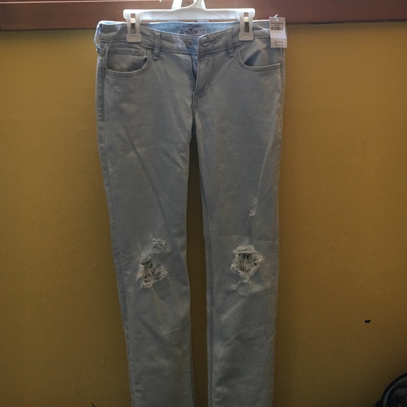NWT Hollister Jeans Size 3