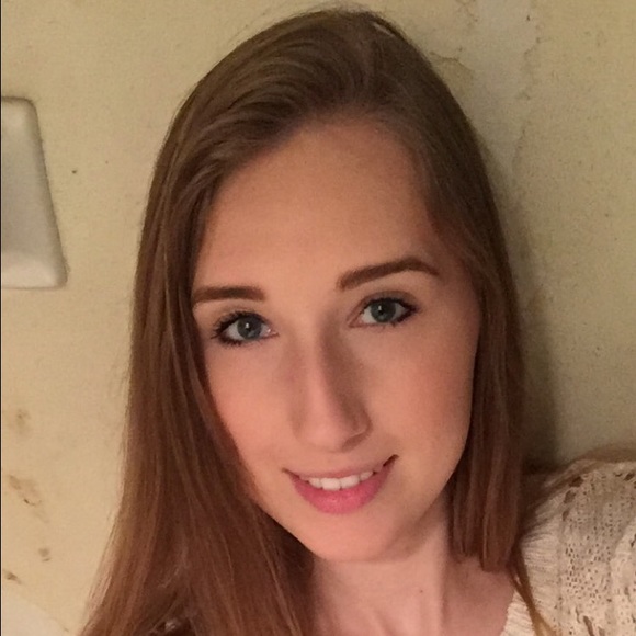Meet your Posher, Savannah