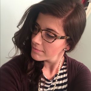 Meet your Posher, Cortney