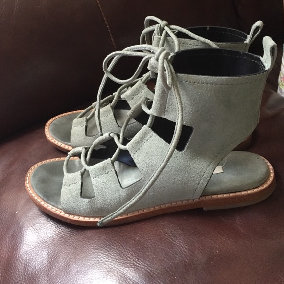 HP (6/20) 🎉 Zara Suede Gladiator Sandals - Picture 2 of 4